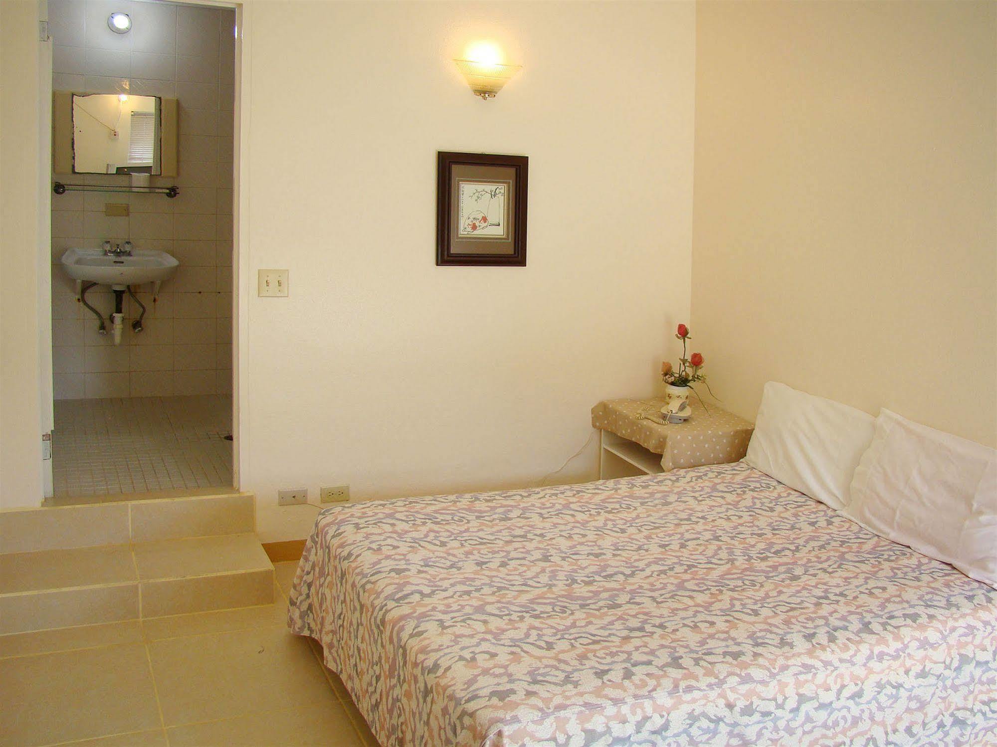 גרפאן Micro Beach Hotel מראה חיצוני תמונה